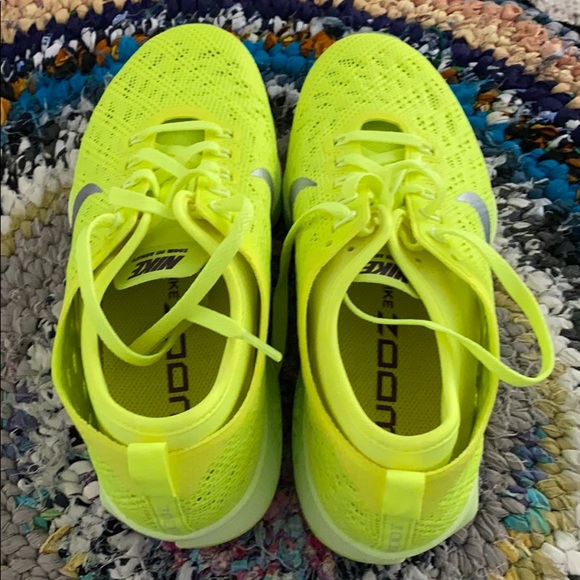 Nike Flyknit Zoom Agility - Picture 4 of 4